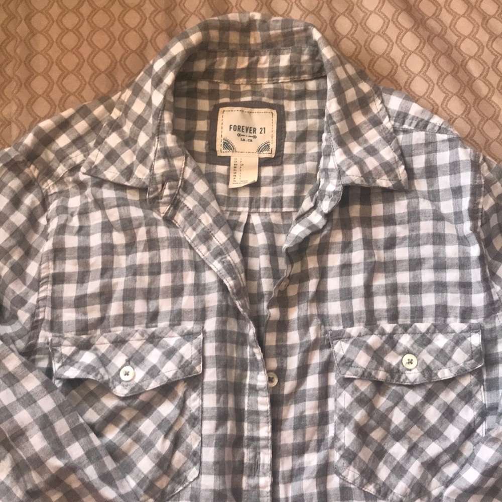 Grey & white plaid shirt from Forever 21 size S